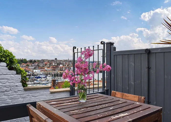 White Semesterbostad *